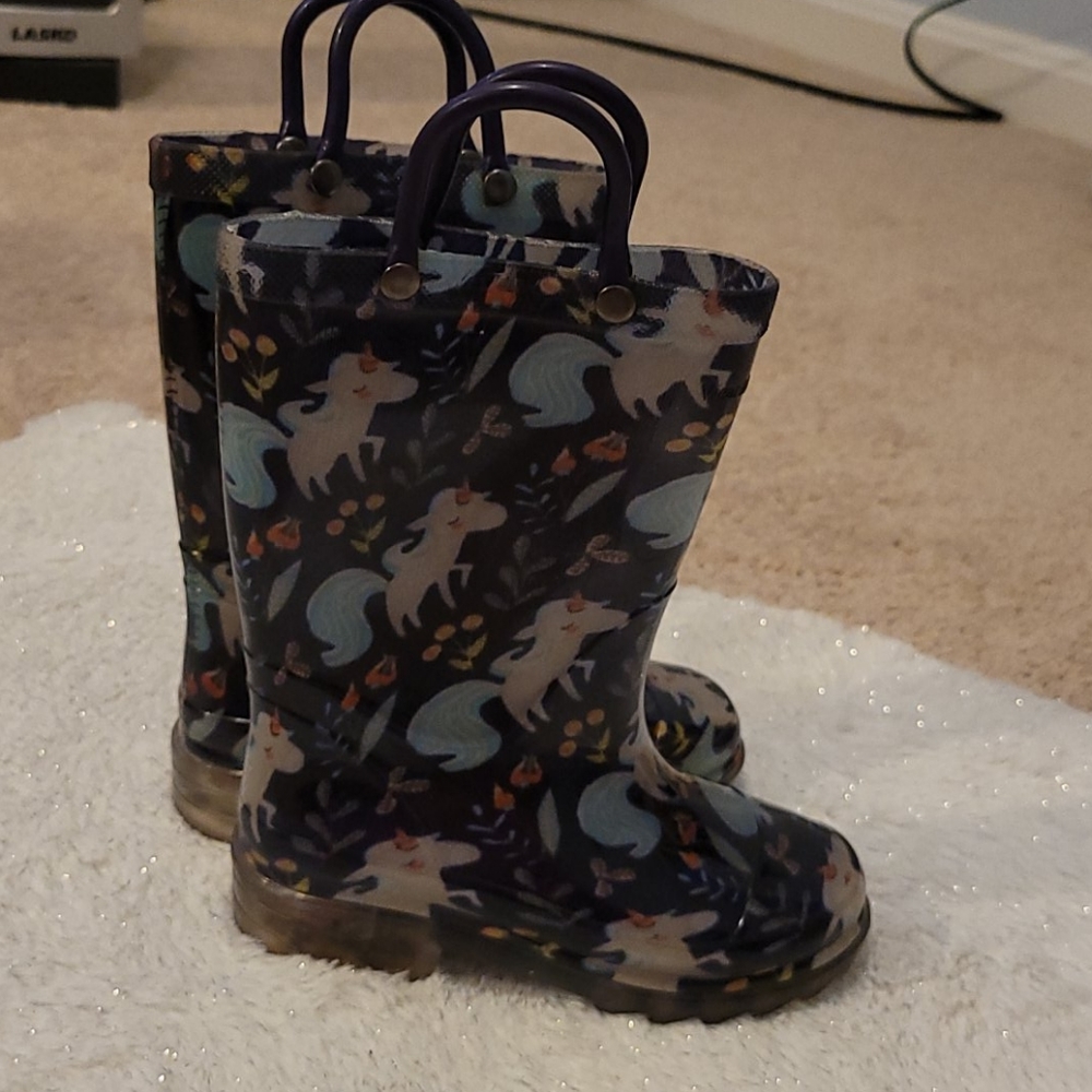 Unicorn rainboots toddler 7/8
